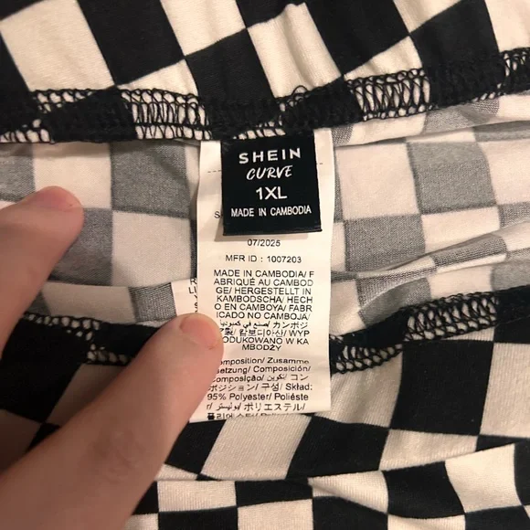 SHEIN Black and White Checkered Maxi Skirt - Picture 2 of 3